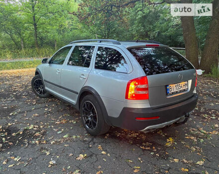 Сірий Шкода Octavia Scout, об'ємом двигуна 2 л та пробігом 287 тис. км за 6900 $, фото 9 на Automoto.ua