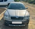 Сірий Шкода Octavia Scout, об'ємом двигуна 2 л та пробігом 554 тис. км за 4500 $, фото 1 на Automoto.ua