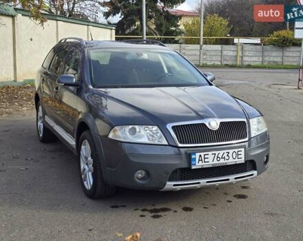 Серый Шкода Октавия Скаут, объемом двигателя 2 л и пробегом 213 тыс. км за 6200 $, фото 9 на Automoto.ua