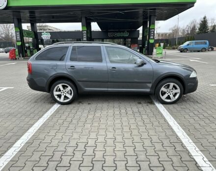 Сірий Шкода Octavia Scout, об'ємом двигуна 2 л та пробігом 285 тис. км за 4200 $, фото 5 на Automoto.ua