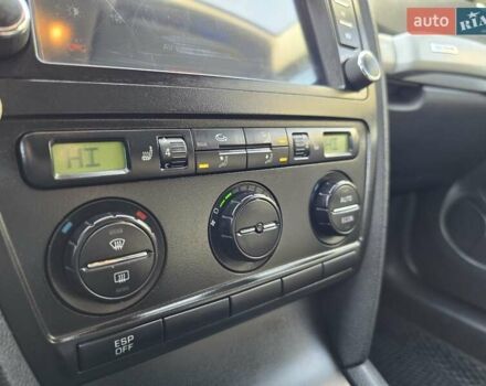 Серый Шкода Октавия Скаут, объемом двигателя 2 л и пробегом 213 тыс. км за 6200 $, фото 48 на Automoto.ua