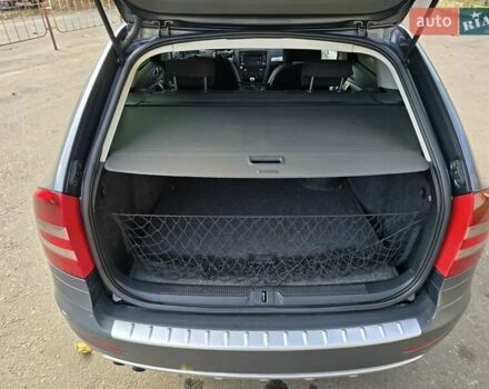 Серый Шкода Октавия Скаут, объемом двигателя 2 л и пробегом 213 тыс. км за 6200 $, фото 30 на Automoto.ua