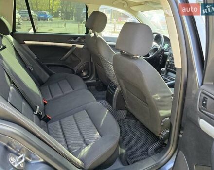 Серый Шкода Октавия Скаут, объемом двигателя 2 л и пробегом 213 тыс. км за 6200 $, фото 34 на Automoto.ua