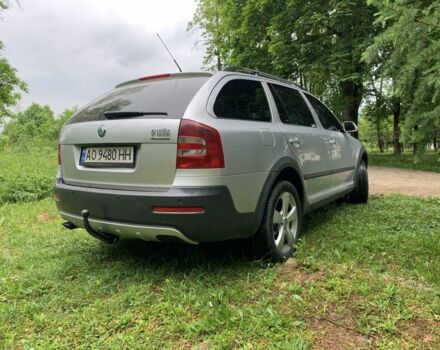 Сірий Шкода Octavia Scout, об'ємом двигуна 2 л та пробігом 470 тис. км за 8000 $, фото 4 на Automoto.ua