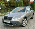 Сірий Шкода Octavia Scout, об'ємом двигуна 2 л та пробігом 225 тис. км за 6900 $, фото 1 на Automoto.ua