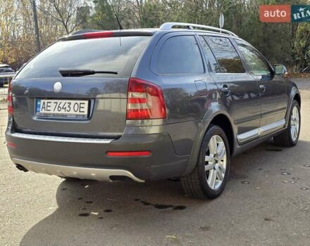 Серый Шкода Октавия Скаут, объемом двигателя 2 л и пробегом 213 тыс. км за 6200 $, фото 15 на Automoto.ua
