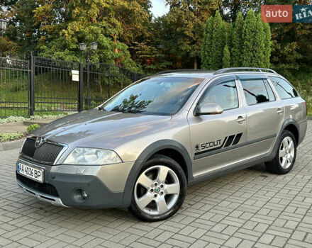 Сірий Шкода Octavia Scout, об'ємом двигуна 2 л та пробігом 225 тис. км за 6900 $, фото 2 на Automoto.ua
