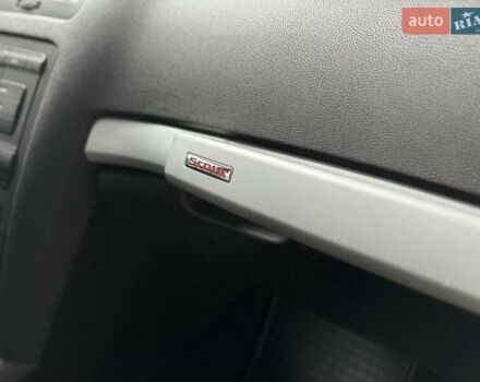 Сірий Шкода Octavia Scout, об'ємом двигуна 1.98 л та пробігом 331 тис. км за 5999 $, фото 16 на Automoto.ua