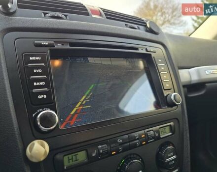 Серый Шкода Октавия Скаут, объемом двигателя 2 л и пробегом 213 тыс. км за 6200 $, фото 49 на Automoto.ua