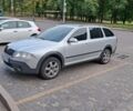 Сірий Шкода Octavia Scout, об'ємом двигуна 2 л та пробігом 140 тис. км за 5800 $, фото 1 на Automoto.ua