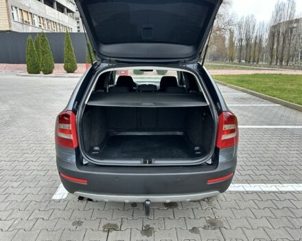 Сірий Шкода Octavia Scout, об'ємом двигуна 2 л та пробігом 285 тис. км за 4200 $, фото 17 на Automoto.ua
