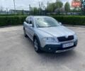 Серый Шкода Октавия Скаут, объемом двигателя 2 л и пробегом 301 тыс. км за 8000 $, фото 1 на Automoto.ua