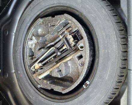 Серый Шкода Октавия Скаут, объемом двигателя 2 л и пробегом 213 тыс. км за 6200 $, фото 31 на Automoto.ua