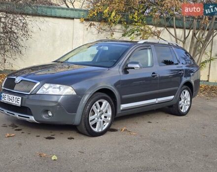 Серый Шкода Октавия Скаут, объемом двигателя 2 л и пробегом 213 тыс. км за 6200 $, фото 10 на Automoto.ua