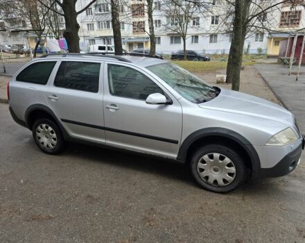 Сірий Шкода Octavia Scout, об'ємом двигуна 1.6 л та пробігом 211 тис. км за 7500 $, фото 5 на Automoto.ua