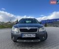 Серый Шкода Октавия Скаут, объемом двигателя 2 л и пробегом 231 тыс. км за 8200 $, фото 1 на Automoto.ua