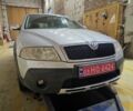 Сірий Шкода Octavia Scout, об'ємом двигуна 1.6 л та пробігом 211 тис. км за 7500 $, фото 8 на Automoto.ua
