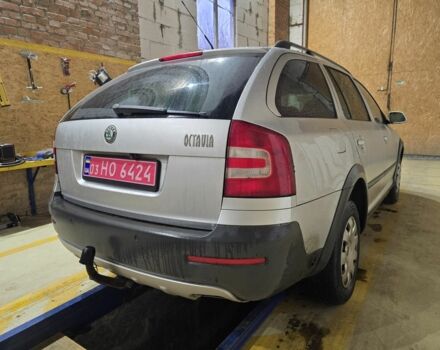 Сірий Шкода Octavia Scout, об'ємом двигуна 1.6 л та пробігом 211 тис. км за 7500 $, фото 18 на Automoto.ua