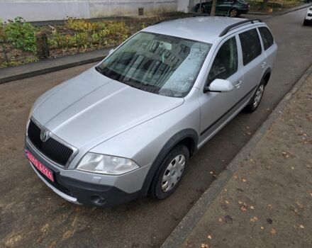 Сірий Шкода Octavia Scout, об'ємом двигуна 1.6 л та пробігом 211 тис. км за 7500 $, фото 2 на Automoto.ua