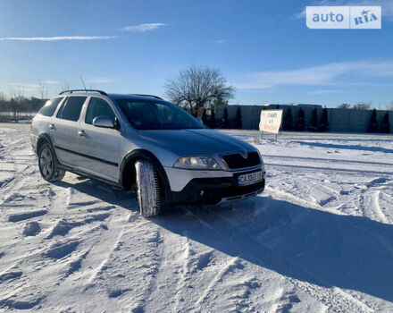 Сірий Шкода Octavia Scout, об'ємом двигуна 1.8 л та пробігом 344 тис. км за 7999 $, фото 2 на Automoto.ua