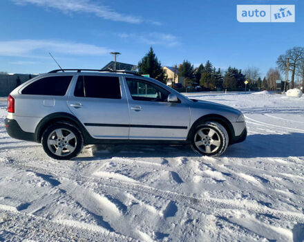 Сірий Шкода Octavia Scout, об'ємом двигуна 1.8 л та пробігом 344 тис. км за 7999 $, фото 3 на Automoto.ua