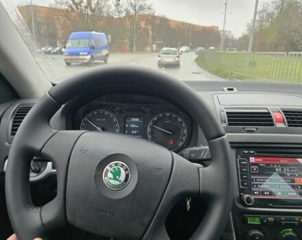 Сірий Шкода Octavia Scout, об'ємом двигуна 1.6 л та пробігом 211 тис. км за 7500 $, фото 9 на Automoto.ua