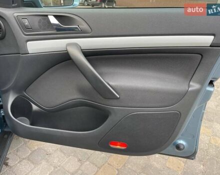 Серый Шкода Октавия Скаут, объемом двигателя 1.8 л и пробегом 214 тыс. км за 8500 $, фото 46 на Automoto.ua