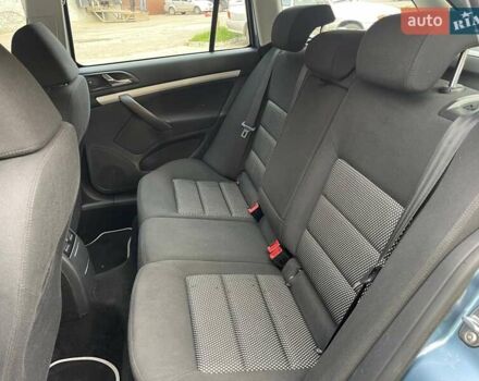 Серый Шкода Октавия Скаут, объемом двигателя 1.8 л и пробегом 214 тыс. км за 8500 $, фото 41 на Automoto.ua