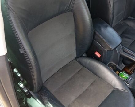 Серый Шкода Октавия Скаут, объемом двигателя 2 л и пробегом 256 тыс. км за 9000 $, фото 7 на Automoto.ua