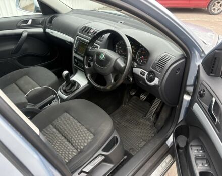 Сірий Шкода Octavia Scout, об'ємом двигуна 0 л та пробігом 141 тис. км за 4400 $, фото 12 на Automoto.ua