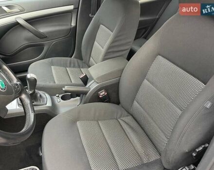 Серый Шкода Октавия Скаут, объемом двигателя 1.8 л и пробегом 214 тыс. км за 8500 $, фото 34 на Automoto.ua