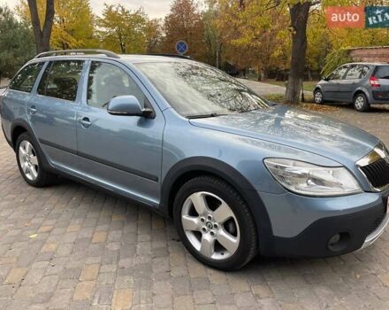 Серый Шкода Октавия Скаут, объемом двигателя 1.8 л и пробегом 214 тыс. км за 8500 $, фото 3 на Automoto.ua