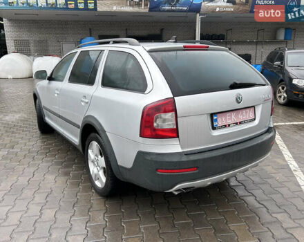 Серый Шкода Октавия Скаут, объемом двигателя 1.8 л и пробегом 247 тыс. км за 10200 $, фото 4 на Automoto.ua