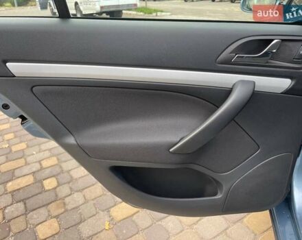 Серый Шкода Октавия Скаут, объемом двигателя 1.8 л и пробегом 214 тыс. км за 8500 $, фото 38 на Automoto.ua