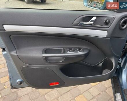 Серый Шкода Октавия Скаут, объемом двигателя 1.8 л и пробегом 214 тыс. км за 8500 $, фото 19 на Automoto.ua