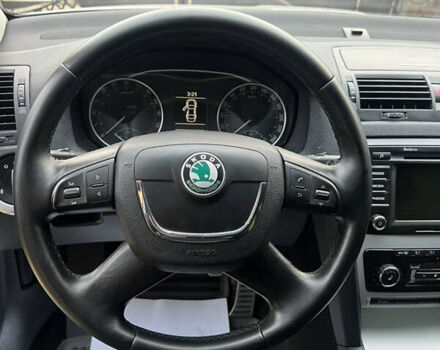 Серый Шкода Октавия Скаут, объемом двигателя 2 л и пробегом 230 тыс. км за 8990 $, фото 21 на Automoto.ua