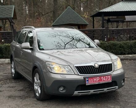 Сірий Шкода Octavia Scout, об'ємом двигуна 1.8 л та пробігом 200 тис. км за 8300 $, фото 1 на Automoto.ua