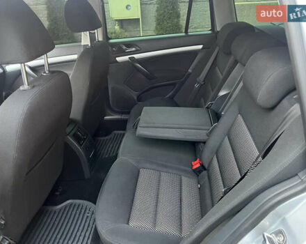 Серый Шкода Октавия Скаут, объемом двигателя 2 л и пробегом 230 тыс. км за 8990 $, фото 31 на Automoto.ua