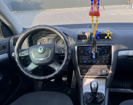 Сірий Шкода Octavia Scout, об'ємом двигуна 1.8 л та пробігом 235 тис. км за 9500 $, фото 12 на Automoto.ua