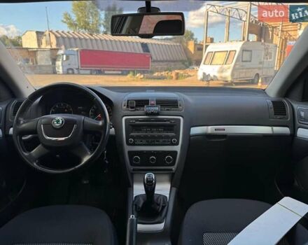 Сірий Шкода Octavia Scout, об'ємом двигуна 1.8 л та пробігом 224 тис. км за 6990 $, фото 33 на Automoto.ua