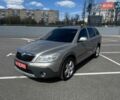 Серый Шкода Октавия Скаут, объемом двигателя 1.8 л и пробегом 173 тыс. км за 10500 $, фото 1 на Automoto.ua