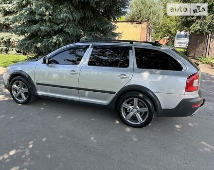 Сірий Шкода Octavia Scout, об'ємом двигуна 2 л та пробігом 255 тис. км за 11500 $, фото 27 на Automoto.ua