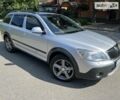 Сірий Шкода Octavia Scout, об'ємом двигуна 2 л та пробігом 255 тис. км за 11500 $, фото 6 на Automoto.ua