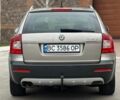 Сірий Шкода Octavia Scout, об'ємом двигуна 2 л та пробігом 240 тис. км за 10900 $, фото 2 на Automoto.ua