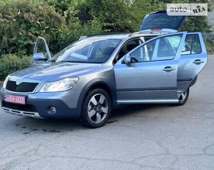 Сірий Шкода Octavia Scout, об'ємом двигуна 1.8 л та пробігом 185 тис. км за 10900 $, фото 18 на Automoto.ua