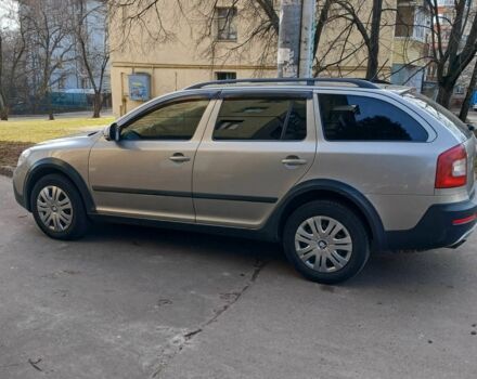 Сірий Шкода Octavia Scout, об'ємом двигуна 0.18 л та пробігом 320 тис. км за 9000 $, фото 3 на Automoto.ua