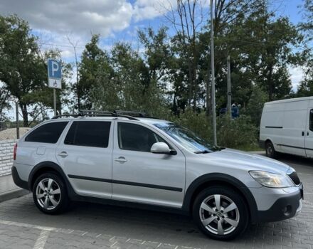 Сірий Шкода Octavia Scout, об'ємом двигуна 2 л та пробігом 220 тис. км за 12799 $, фото 6 на Automoto.ua