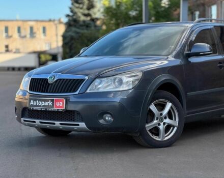 Сірий Шкода Octavia Scout, об'ємом двигуна 1.8 л та пробігом 224 тис. км за 6990 $, фото 1 на Automoto.ua