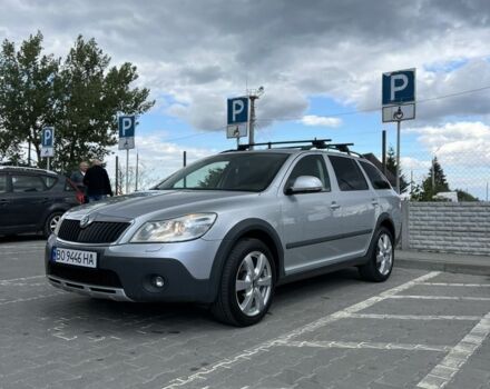 Сірий Шкода Octavia Scout, об'ємом двигуна 2 л та пробігом 220 тис. км за 12799 $, фото 4 на Automoto.ua