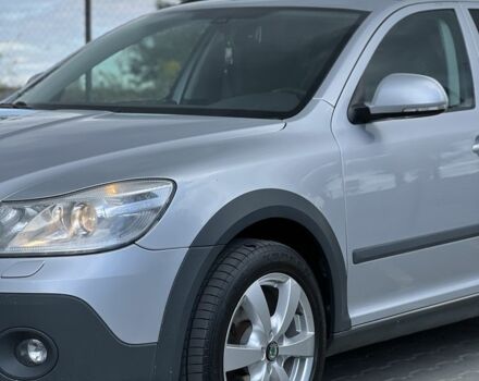 Сірий Шкода Octavia Scout, об'ємом двигуна 2 л та пробігом 220 тис. км за 12799 $, фото 3 на Automoto.ua